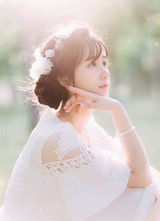 乱花渐欲王小波李莎莎 封面